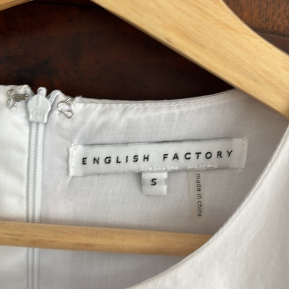 English Factory Dress - Picture 3 of 9